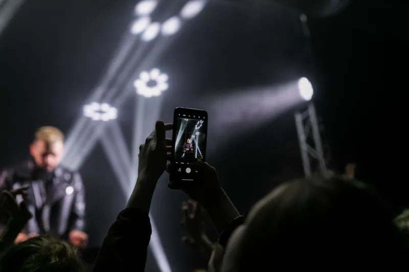 How Bob Stenstrom Rewired What Fans Actually Expect From Artists Today