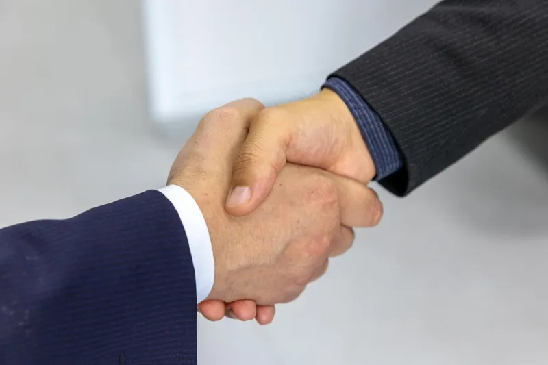 Keep the Door Open: How Bob Stenstrom Turns Down Deals Without Losing Friends